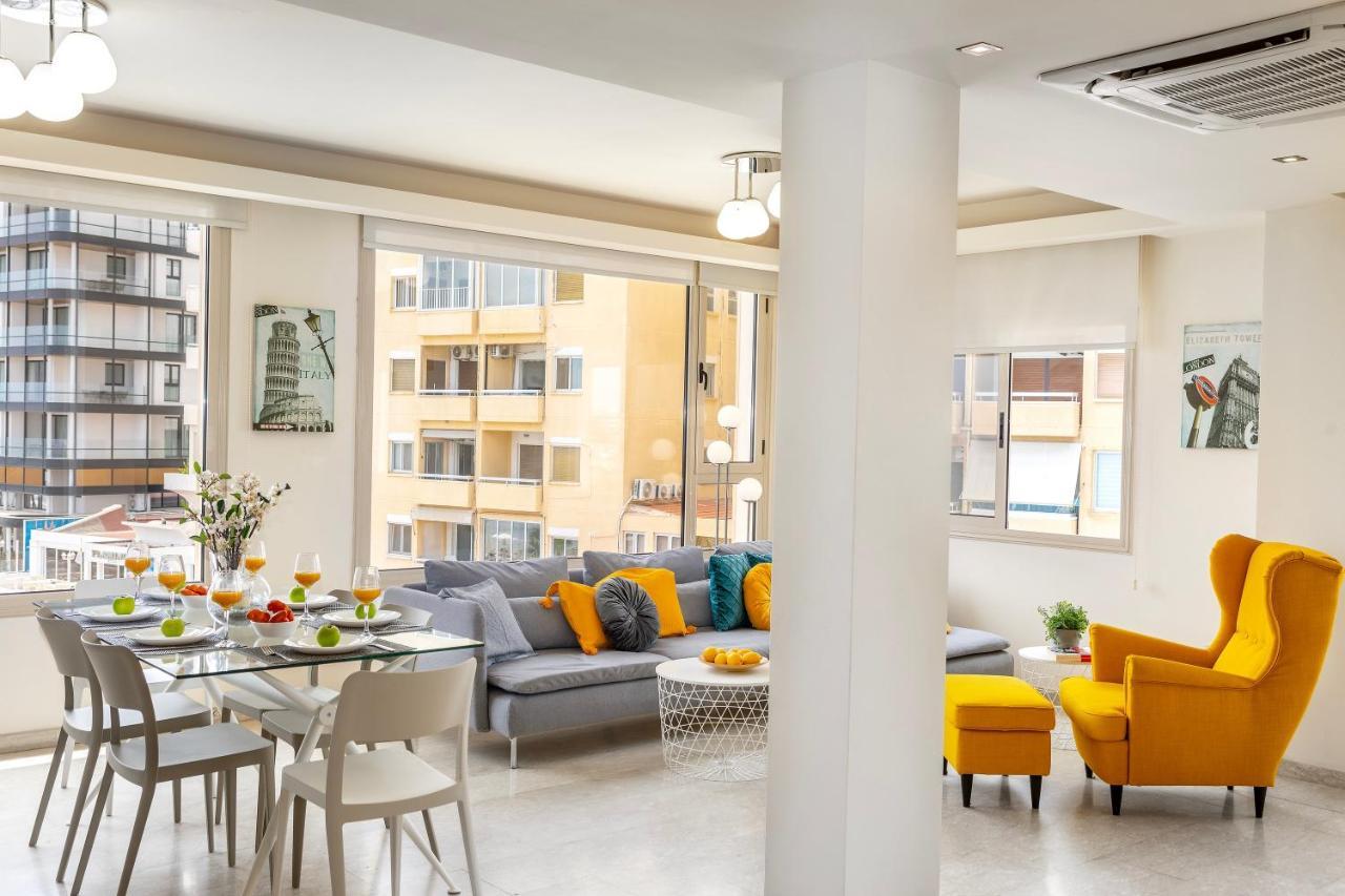 Mackenzie Beachfront Eftyhia Suite Larnaca Esterno foto